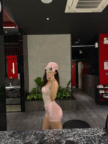 Full leaked Elisonhonganh private onlyfans photo