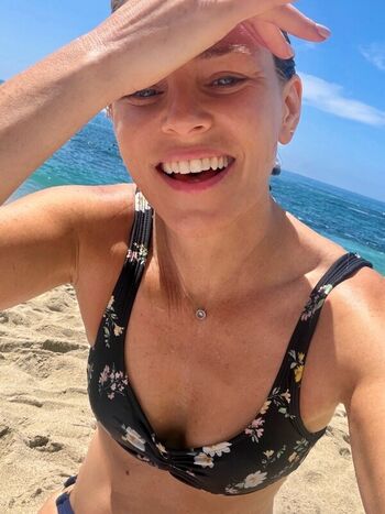 Full leaked Elizabeth banks private onlyfans photo