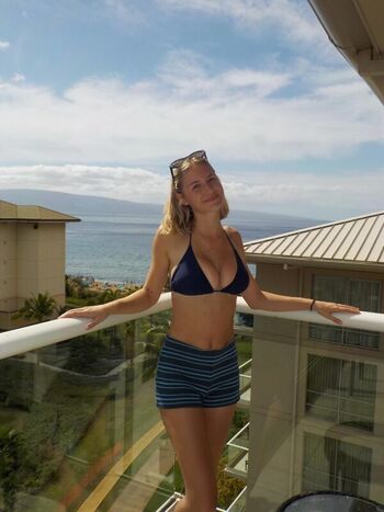 Full leaked Elizabeth dalechek private onlyfans photo