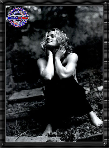 Elizabeth Shue