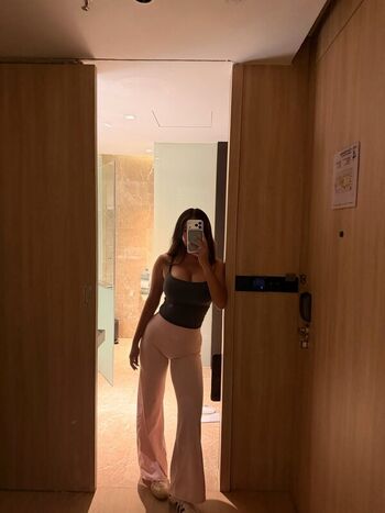 Full leaked Elizabethxpang private onlyfans photo