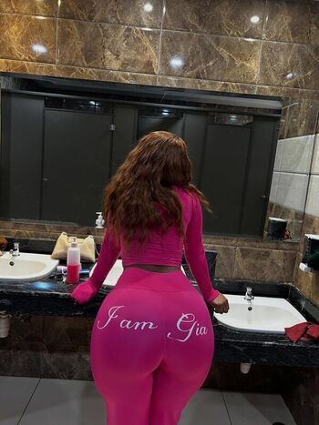Full leaked Elizar kimani private onlyfans photo