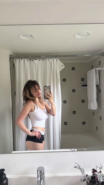Full leaked Ella ballentine private onlyfans photo