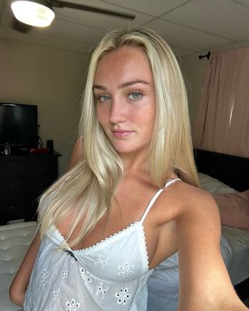 Full leaked Ella brandemihl private onlyfans photo