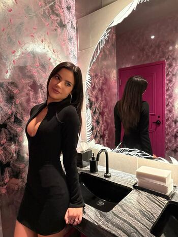 Full leaked Ella mendelsohn page private onlyfans photo