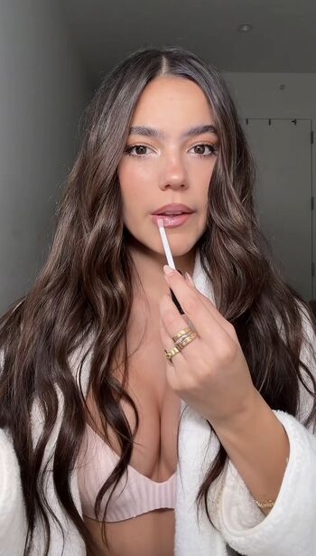Full leaked Ella mendelsohn page private onlyfans photo