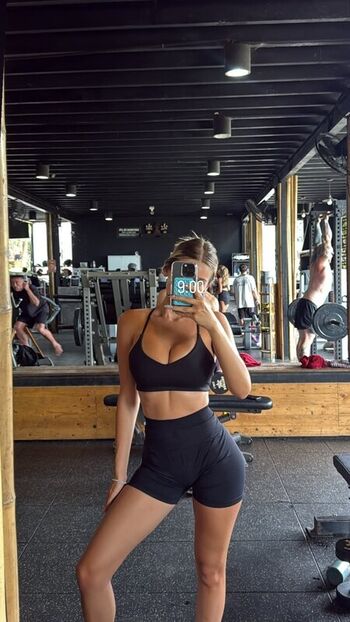 Full leaked Ella netzer private onlyfans photo