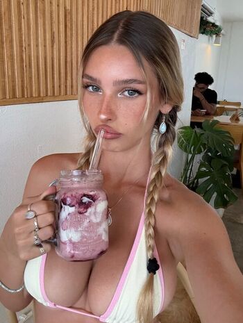 Full leaked Ella netzer private onlyfans photo