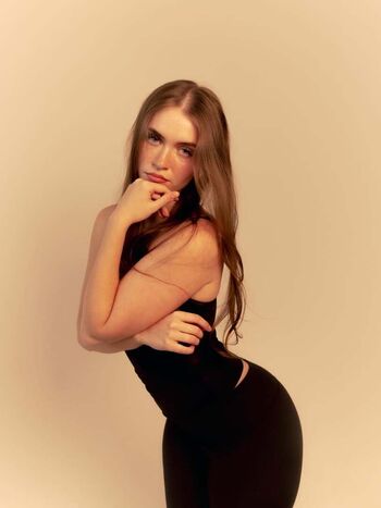 Full leaked Ella rene private onlyfans photo