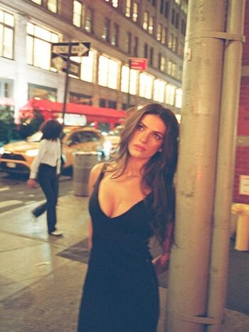 Full leaked Ella rubin private onlyfans photo