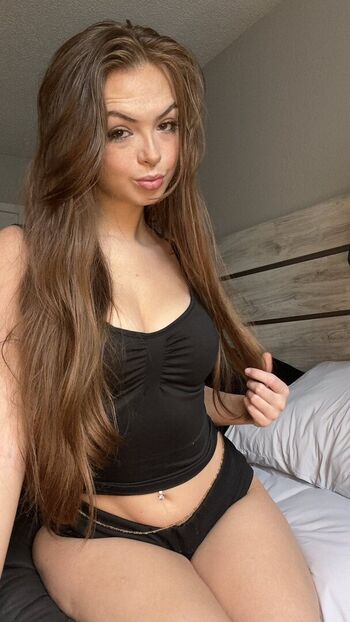 Full leaked Ellaaffair private onlyfans photo