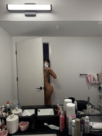 Full leaked Ellableuu private onlyfans photo