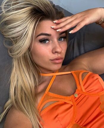 Full leaked Ellalxo private onlyfans photo