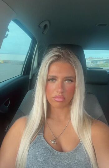 Full leaked Ellaxlongg page private onlyfans photo
