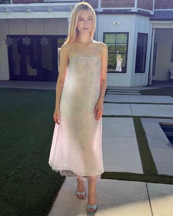Full leaked Elle fanning page private onlyfans photo