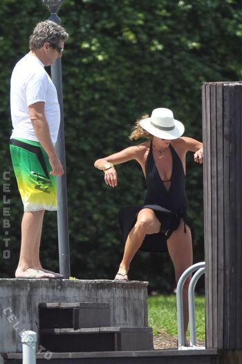 Full leaked Elle macpherson page private onlyfans photo