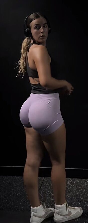 Full leaked Ellebabics private onlyfans photo