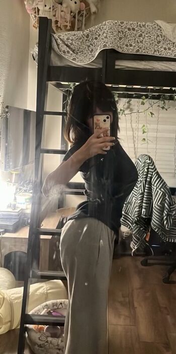 Full leaked Ellegarci private onlyfans photo