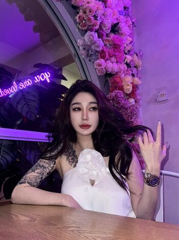 ellena_ling33