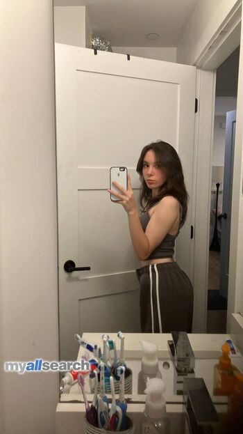 Full leaked Elleoc private onlyfans photo