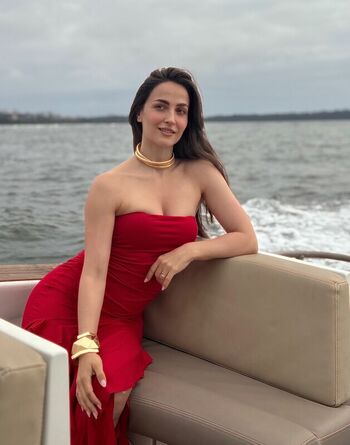 Full leaked Elli avrram private onlyfans photo