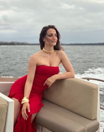 Full leaked Elli avrram private onlyfans photo