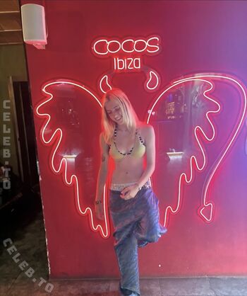 Full leaked Elli grr private onlyfans photo