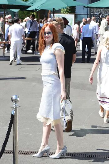 Ellie Bamber