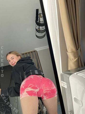 ellie_candy
