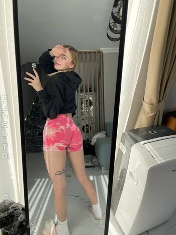ellie_candy