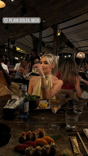 Full leaked Ellie middleton private onlyfans photo