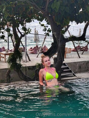 Full leaked Ellie miss private onlyfans photo