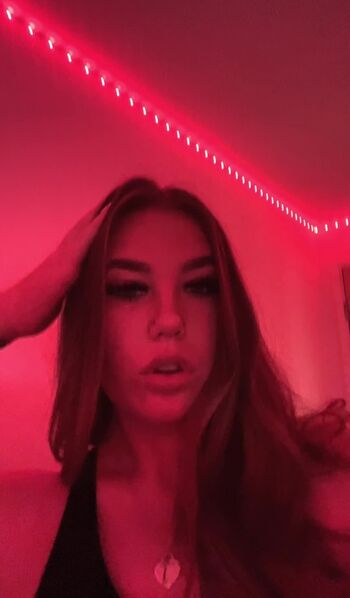 Full leaked Ellie robinson private onlyfans photo