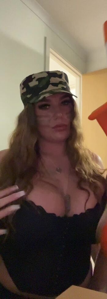Full leaked Ellie robinson private onlyfans photo