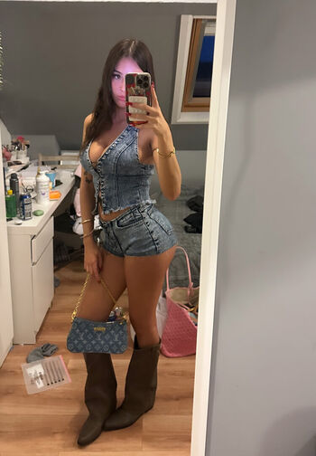 Full leaked Ellie rogers private onlyfans photo