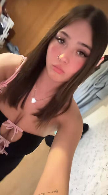 Full leaked Ellie rogers private onlyfans photo