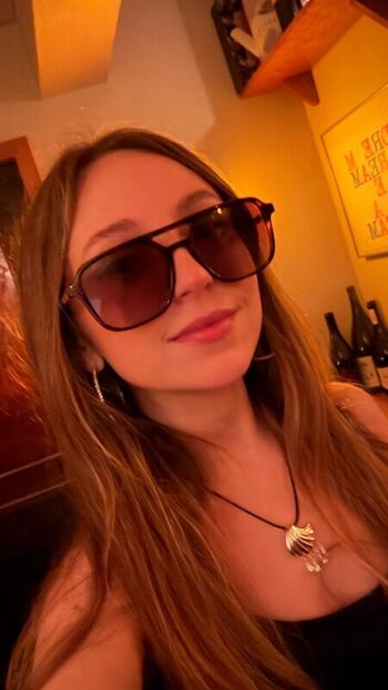 Ellie Schnitt