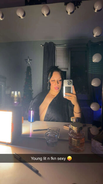 Full leaked Ellielea private onlyfans photo