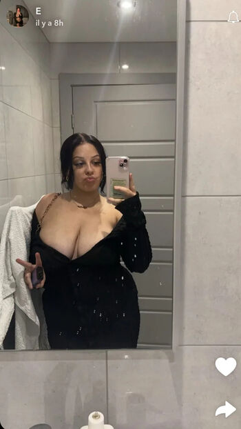 Full leaked Ellielea private onlyfans photo