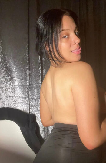 Full leaked Ellielea private onlyfans photo