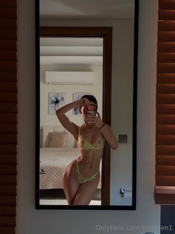 Full leaked Ellieleen private onlyfans photo