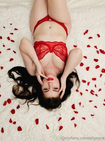 Full leaked Ellynora private onlyfans photo