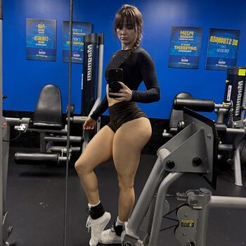 Full leaked Ellytfit private onlyfans photo