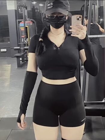 Full leaked Elnesa private onlyfans photo