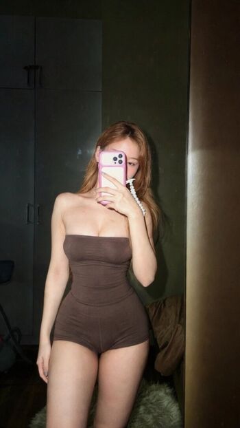 Full leaked Eloise winchel private onlyfans photo