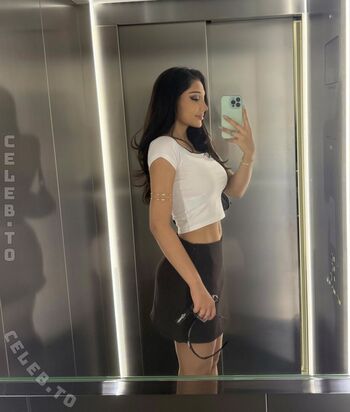 Full leaked Elquaria private onlyfans photo
