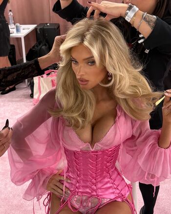 Elsa Hosk