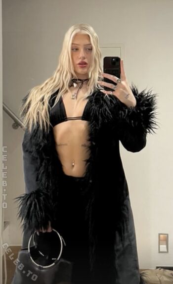 Full leaked Emlyemma private onlyfans photo