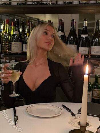 Full leaked Ema louise private onlyfans photo