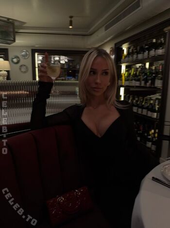 Full leaked Ema louise private onlyfans photo